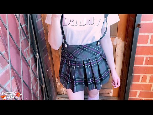 ❤️ Nxënëse thith karin e saj thellë dhe qihet në vend të klasave. Qyrje në sq.hentai-id-tv.ru ❌️